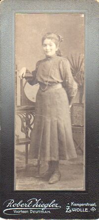 Helena-Evalina-Monasch-Wolff