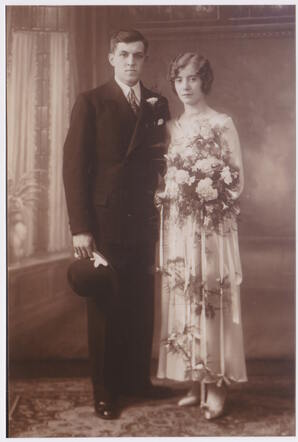1938 Den Haag Trouwfoto Middelraad-Spiro.jpeg