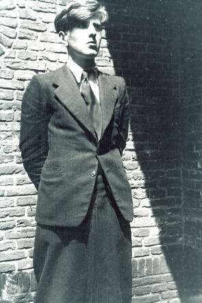 Vincent standing.jpg