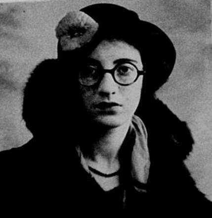 Eva Sophie Komkommer 28-01-1914  .JPG