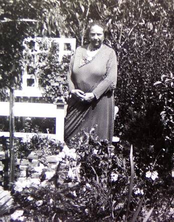 Emma Berger-Dekker, ca.1937