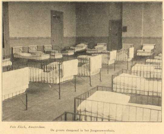 00020 Ned. isr. Jongensweeshuis.jpg