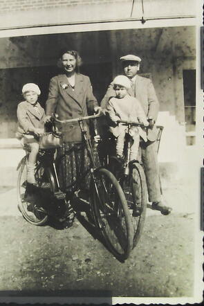 Hartog, Anna, Jannie, Jopie Canes