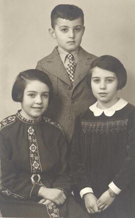 Ilse, Gerd and Edith Rolef