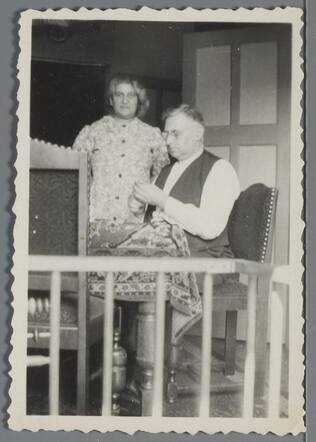Joseph and Betje Godschalk-Wijnberg during hiding, about 1942