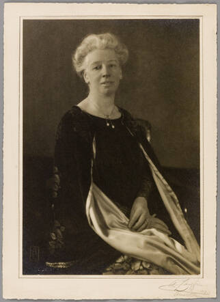 Mimi Salomonson-Wertheim, about 1930