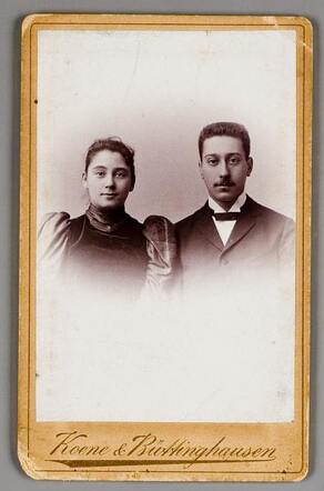 Verlovingsfoto van Ernest Julius Cohen en zijn vrouw, 1892