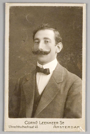 Elkan Rokkestikker, about 1910-1920