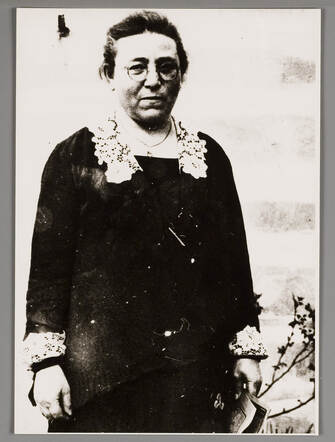 Jacoba Mozes, about 1935
