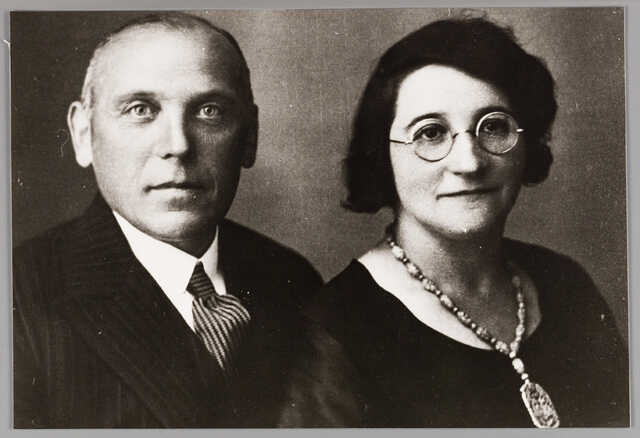 Levie and Josina van Dijk-Hes