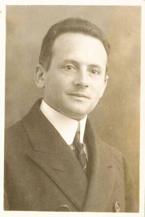 Louis van Moppes, ca. 1918