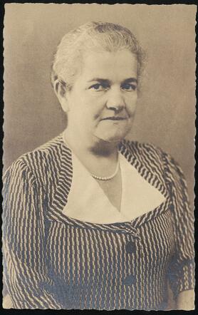 Johanna Lipmann-Jeidels, about 1938
