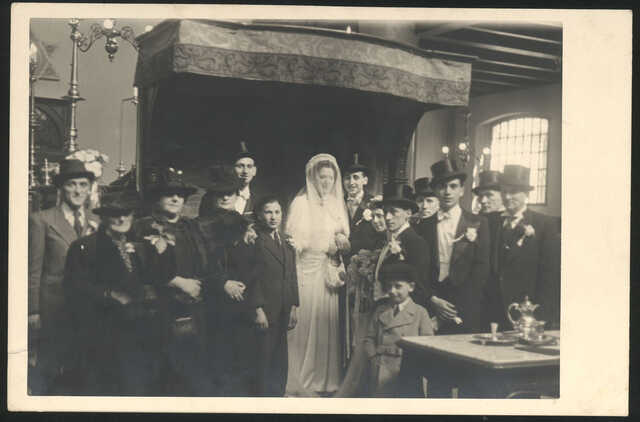 Wedding of Elisabeth Appelboom and Philip Flesschedrager, Uilenburgersynagogue April 8th 1942