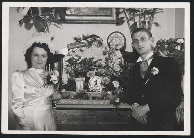 Hartog Turfrijer and Kaatje Turfrijer-Flesschedrager on their wedding-day 1939