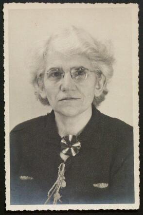 Eva Belinfante Oppenheimer, ca. 1940