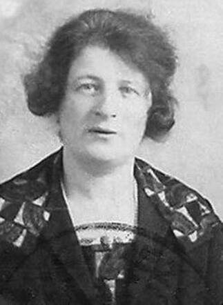 Esther Blits