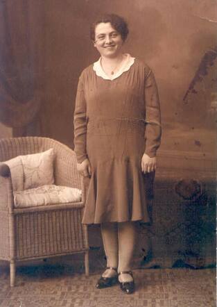 Alice Wolf 1909