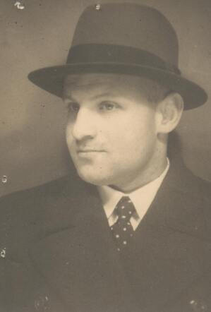 Simon Achttienribbe