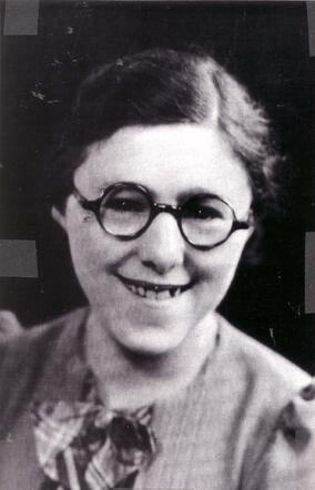 Adele Simon