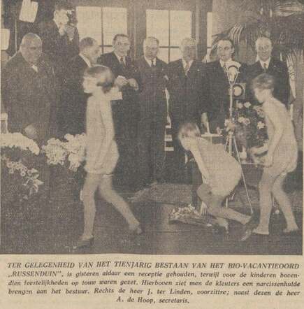 Algemeen Handelsblad 24 maart 1937, avond, pag. 21. Huldiging met Abraham de Hoop i.v.m. tienjarig bestaan Bio-vacantieoord.