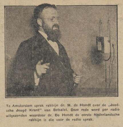 Algemeen Handelsblad 8 maart 1928, avond, pag. 12. Rabbijn dr. Meyer de Hond(t) voor de radio.