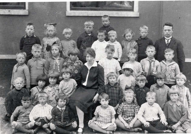 De kinderen Bamberg op de Scheemder school, 1930
