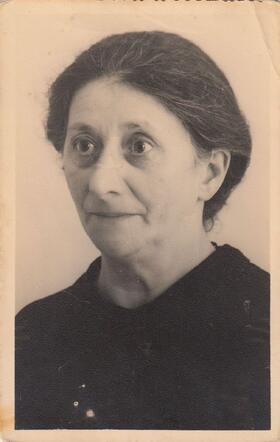 Anna Zimet-Dingenthal