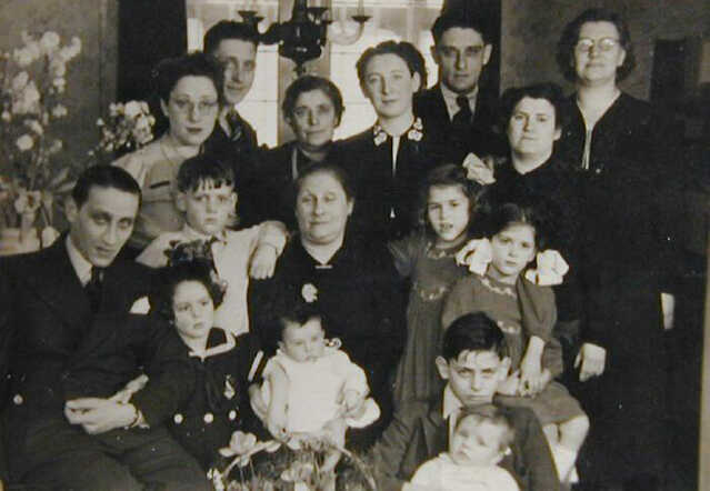 Picture of the families Cardozo and Abas