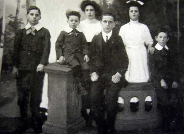 De kinderen Zwarts, rond 1912