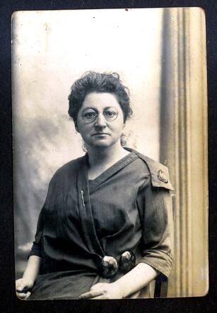 Clara Adèle de Beer