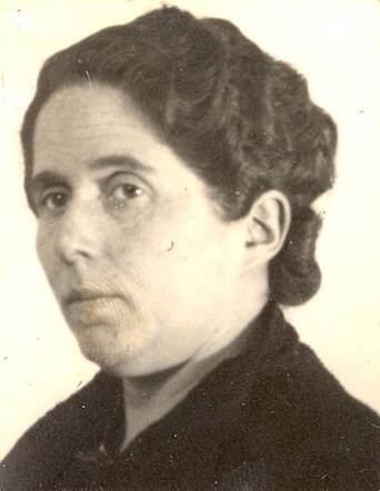 Clara Hartog