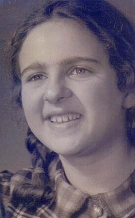 Geertruida [Trudi] Davids, march 1944, in Westerbork
