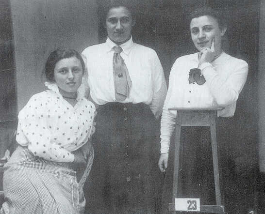 Suze, Jeannette en Rosa Mogendorff