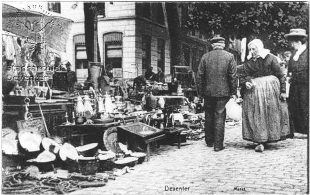 Marktkraam Deventer van Eduard Berg in 1909