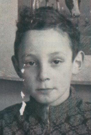 Elie Philips (cutting)