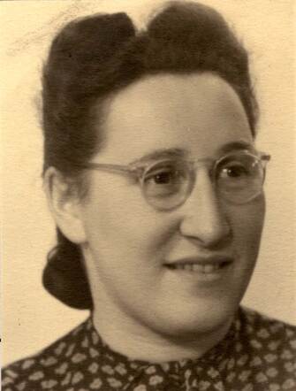 Elizabeth Sientje Eliazar