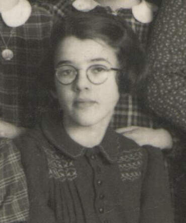 Selma Fredy van Esso (cutting)