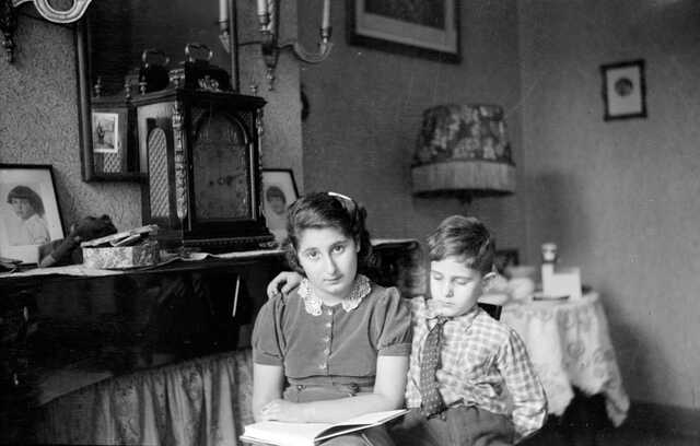 Klaartje Elisabeth and Meijer Hans Bloch