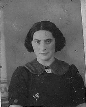 Femmina Costima-Worms