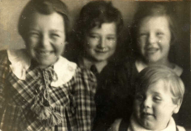 Grandchildren of Coenraad and Henriette van Cleef-Hes