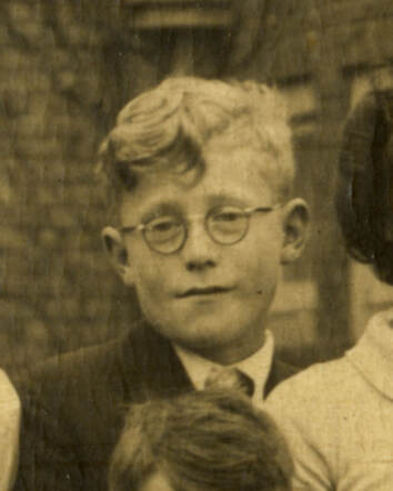 Herbert Fuchs, cutting from a school photo from the  Dongeschool, Heemstede, 1938-1939
