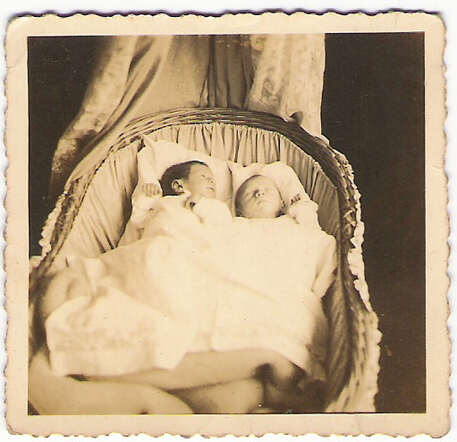 The twins Alexander (left) and Lion Gans