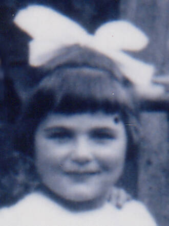 Helena Dora Eva Gazan (cutting)