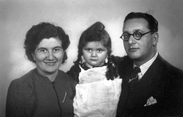 Ursula Gerson with her father and her mother Julia Gerson-Lippers
