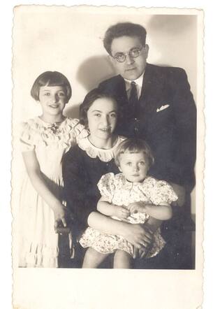 gezin Pinchas Landau