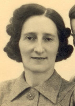 Henriette Polak-van Geuns (cutting)