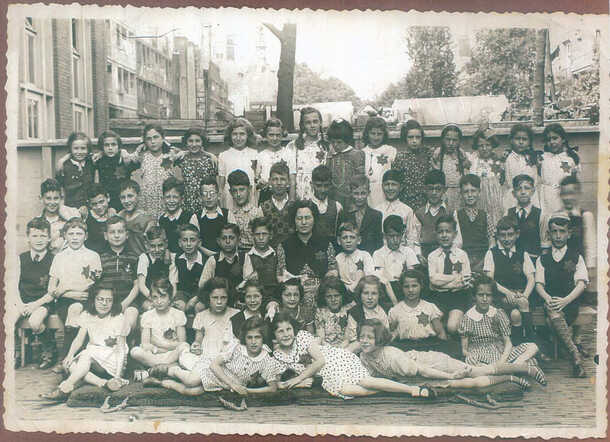 Herman Elteschool, 3rd year, spring 1942