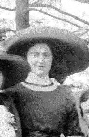 Henriette Serphos-Menko