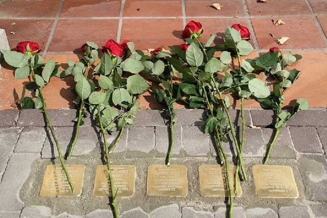 Stolpersteine voor de familie Katz