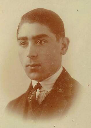 Isaac Aron Mok.jpg